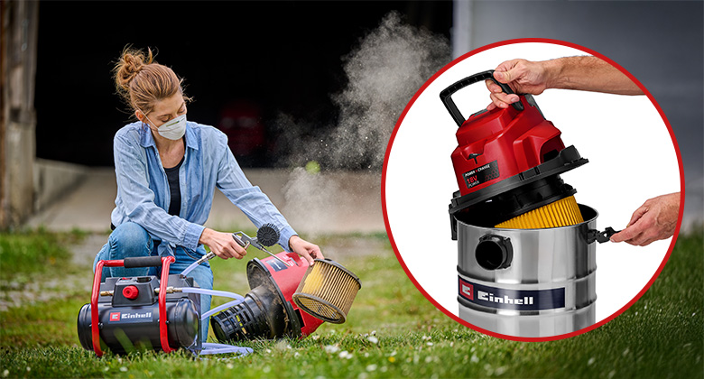 Eine Frau reinigt im Freien den Faltenfilter eines Einhell Nass-Trockensaugers mit Druckluft aus einem Einhell Akku-Kompressor. Daneben eine Detailaufnahme, die zeigt, wie der Filter aus dem Sauger entnommen wird.